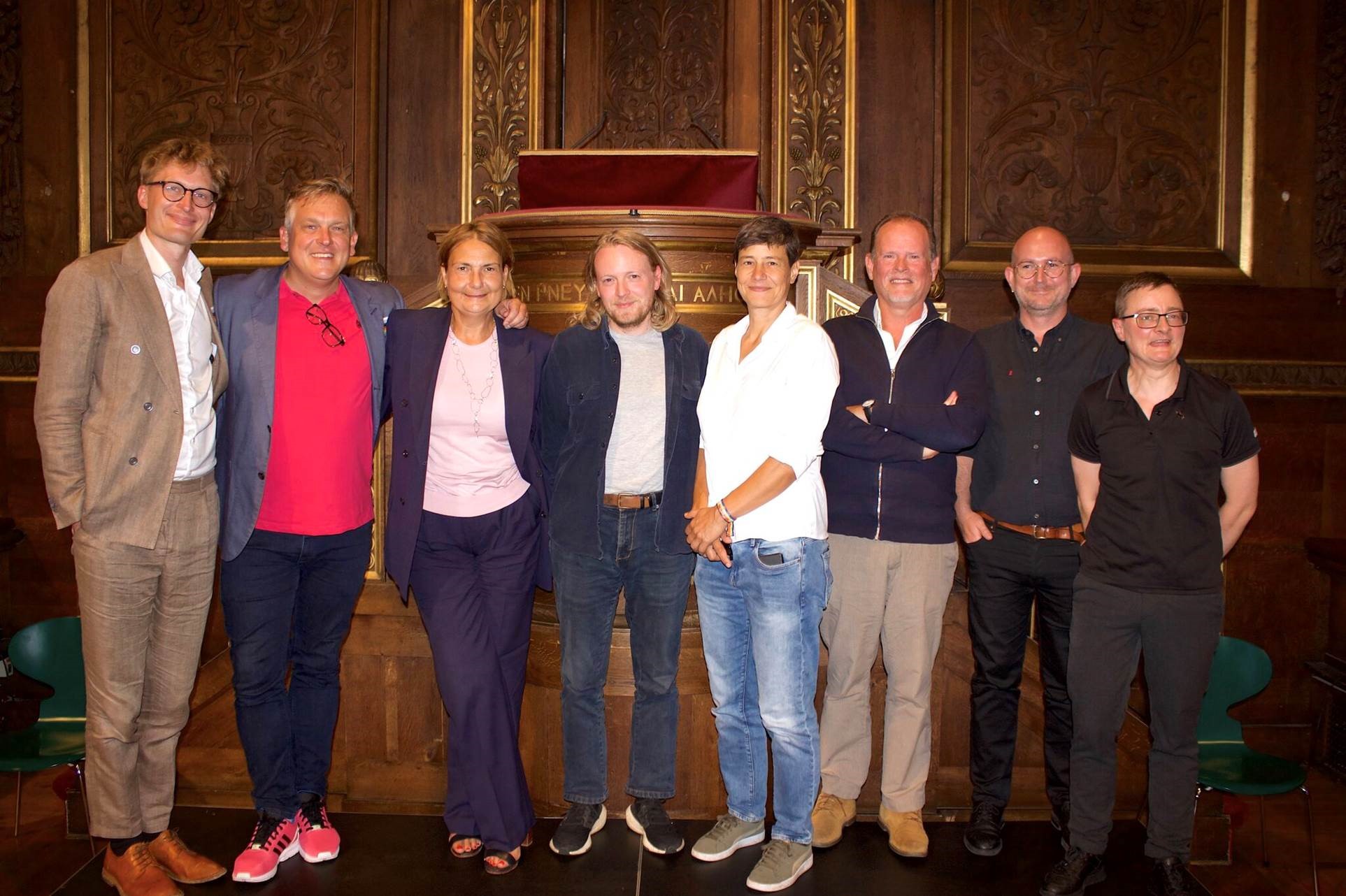 Talerne ved lanceringen af LGBT+ barometeret på Frue Plads under Pride, august 2023